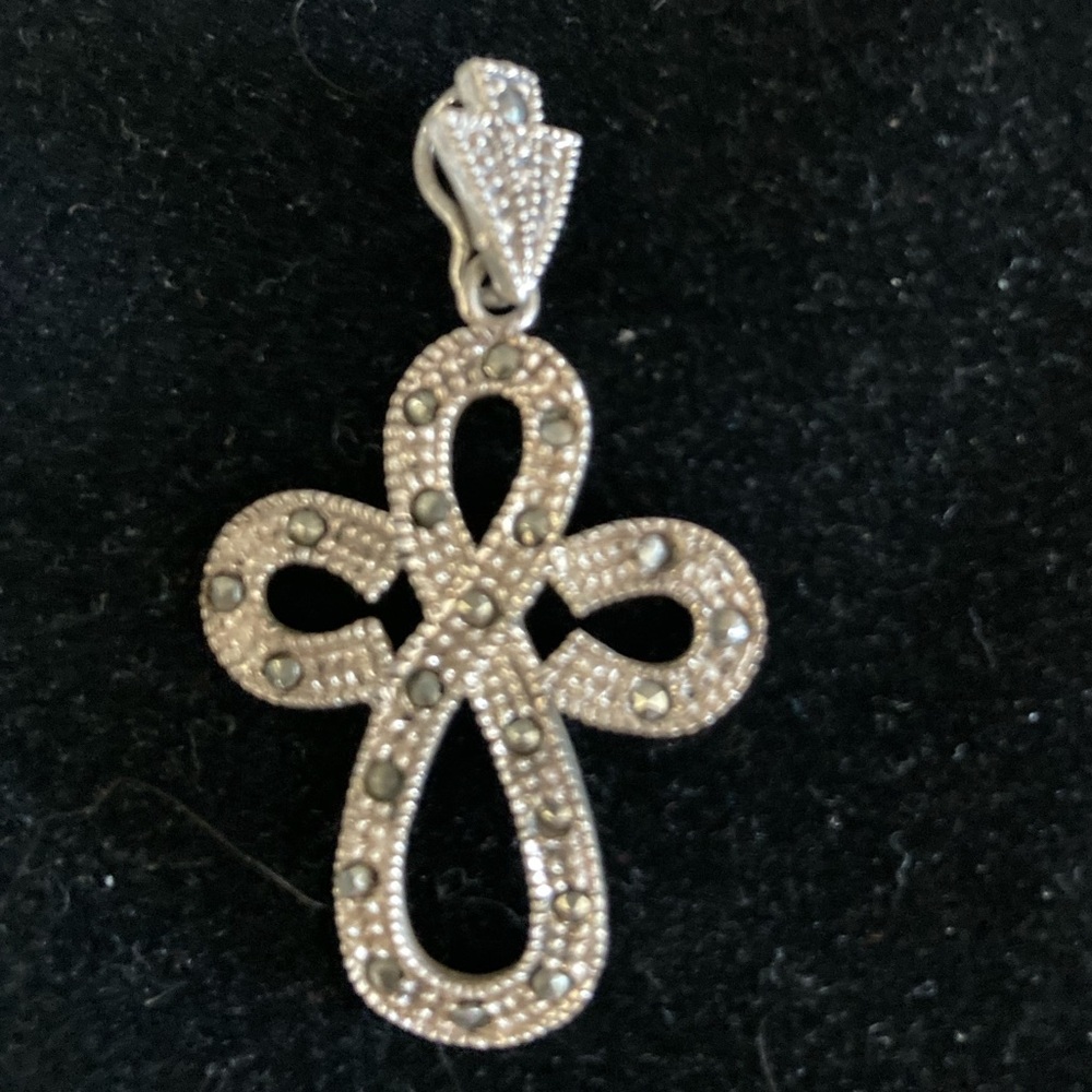 Pendant - Picture 2 of 3